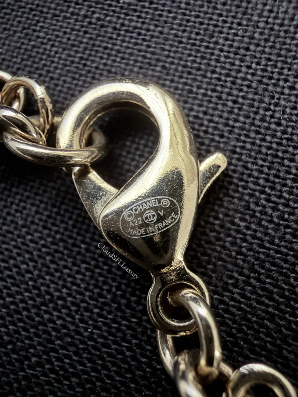 Auth Chanel CC Logo Crystal Choker w/ Gold Hdw - Kept Unused